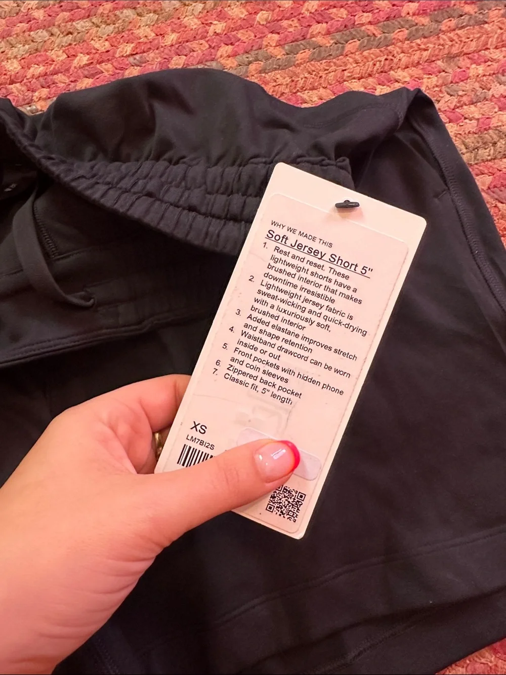 LULULEMON HAWAII ISLAND Men's Black Soft Jersey Short 5”